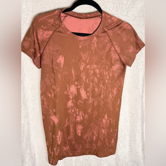 lululemon athletica Tops - Lululemon Seamless Pattern Top 8